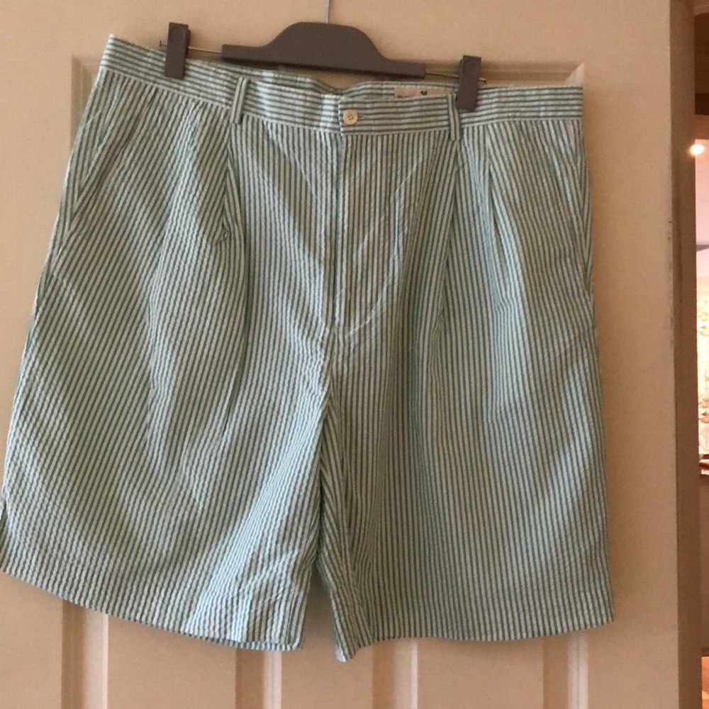 Golf Shorts.  Fairway and Greene.  SZ 40